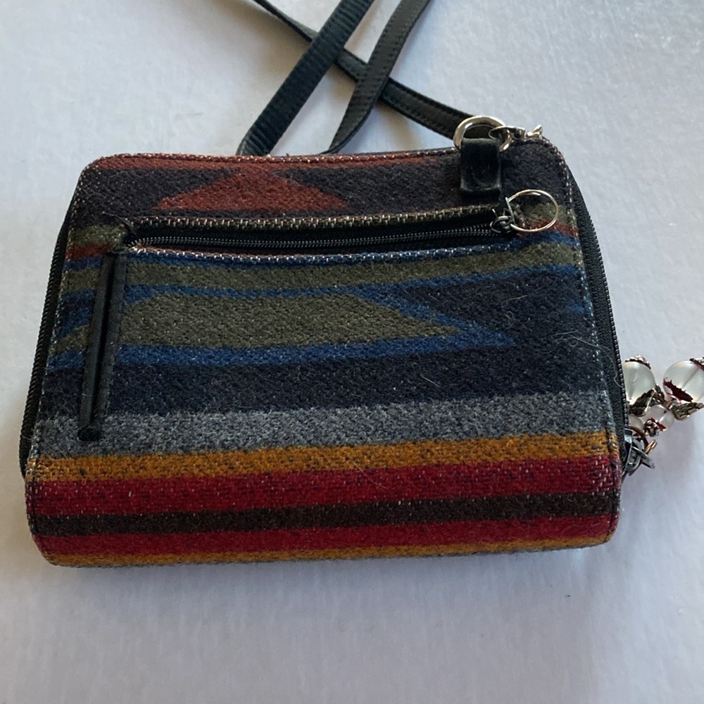 PENDLETON Women’s Wool/Cotton Blend Small Crossbody Bag - Picture 3 of 10